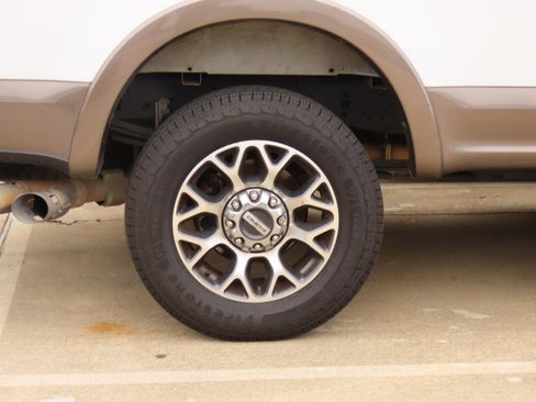 Used 2020 Ford F250 Lariat w/ Lariat Ultimate Package image 7