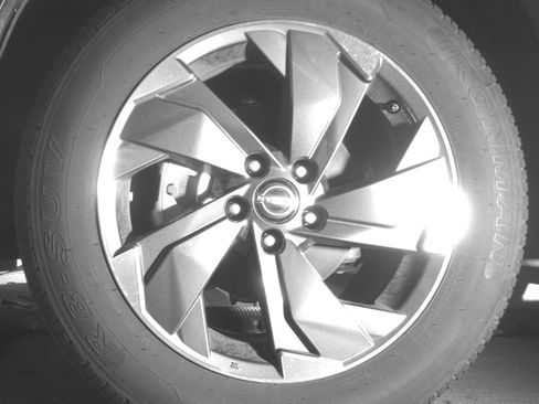 Used 2025 Nissan Rogue SV image 12