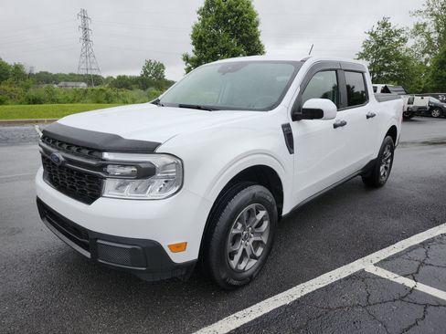 Used 2022 Ford Maverick XLT w/ Equipment Group 300A Standard AWD/4WD image 12