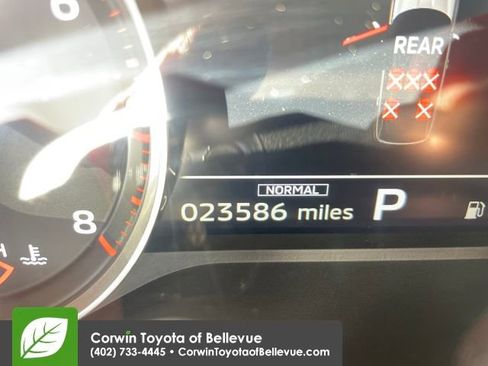 Used 2025 Mitsubishi Outlander SE image 17