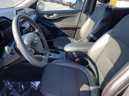 Used 2025 Ford Escape ST-Line image 7