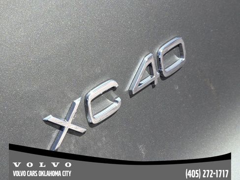 New 2026 Volvo XC40 B4 Core w/ Protection Package Premier image 10