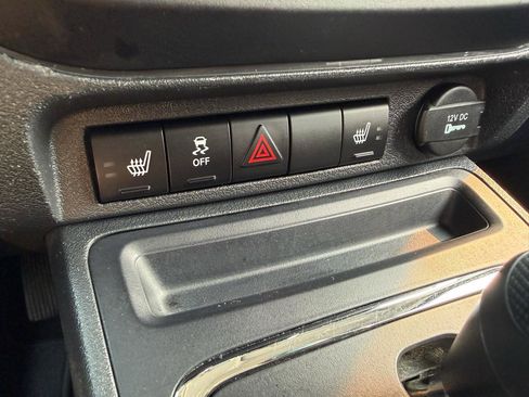 Used 2015 Jeep Patriot High Altitude AWD/4WD image 32