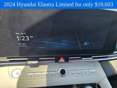 Used 2024 Hyundai Elantra Limited FWD image 29