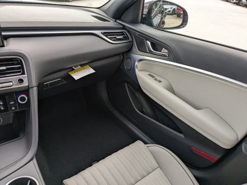 Used 2024 Genesis G70 3.3T Advanced image 12