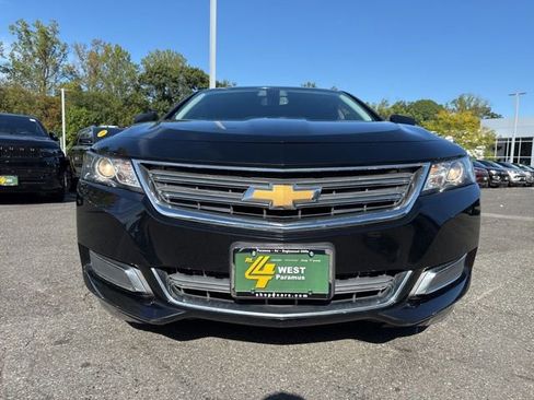 Used 2015 Chevrolet Impala LT w/ Convenience Package image 2