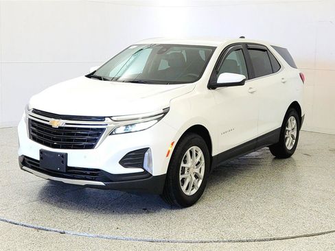 Used 2024 Chevrolet Equinox LT FWD image 3