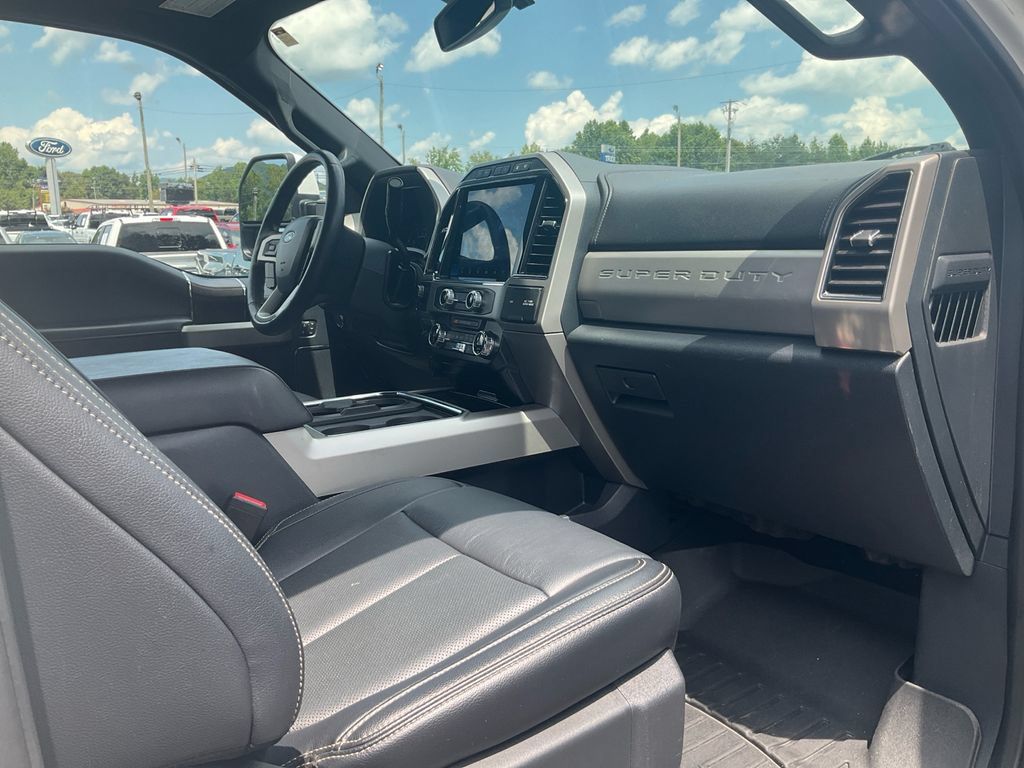 Used 2022 Ford F250 Lariat w/ Lariat Ultimate Package AWD/4WD image 11