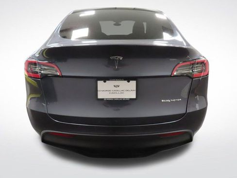 Used 2023 Tesla Model Y Long Range AWD/4WD image 4
