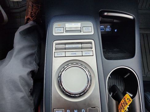 Used 2022 Genesis GV70 3.5T Sport w/ Sport Advanced Package image 26