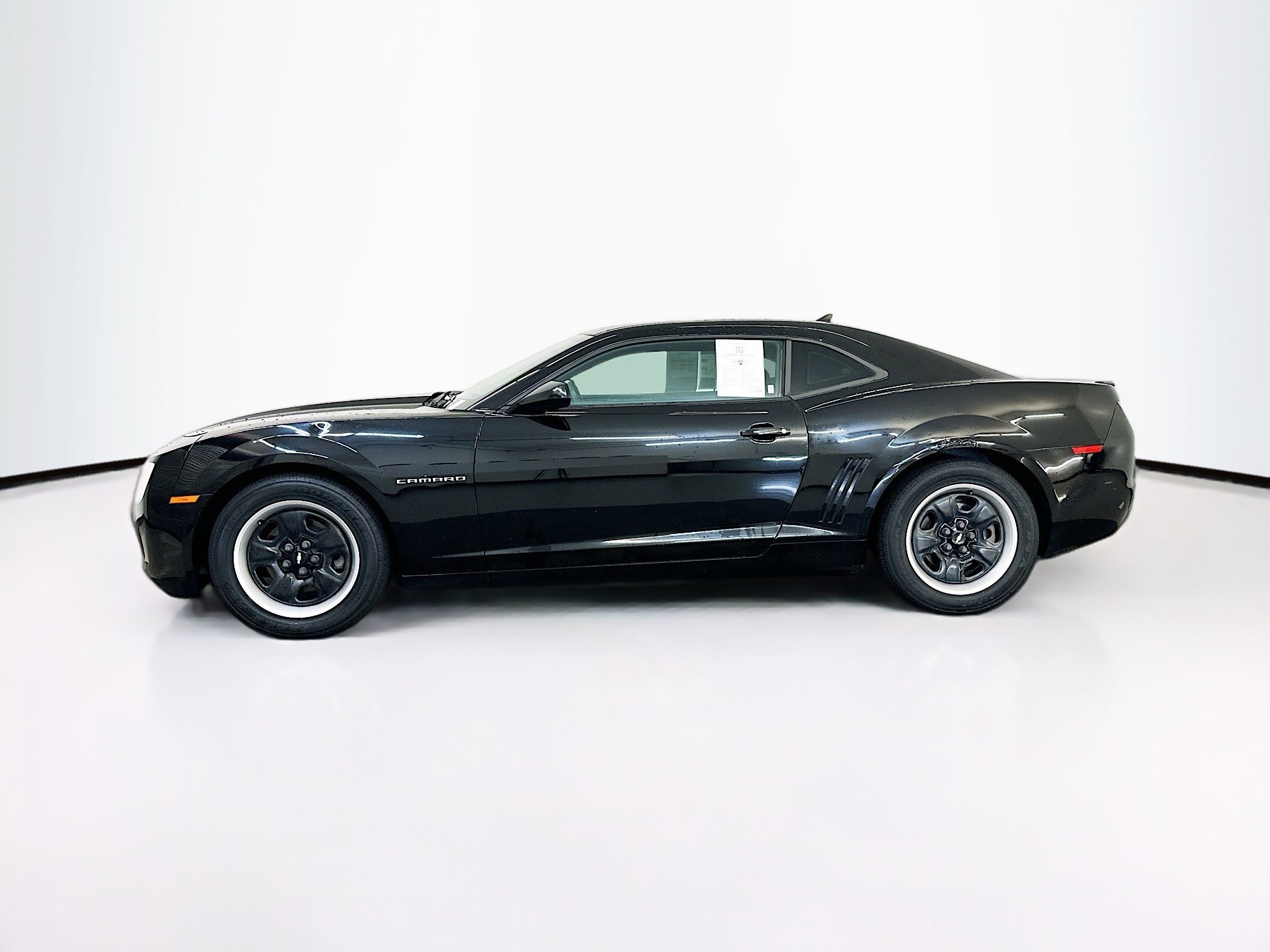 Used 2013 Chevrolet Camaro LS RWD image 4