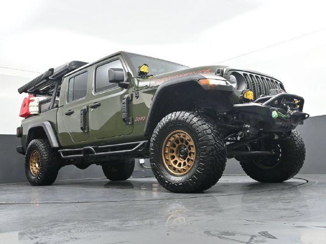 Used 2023 Jeep Gladiator Mojave w/ Cold Weather Group AWD/4WD image 32