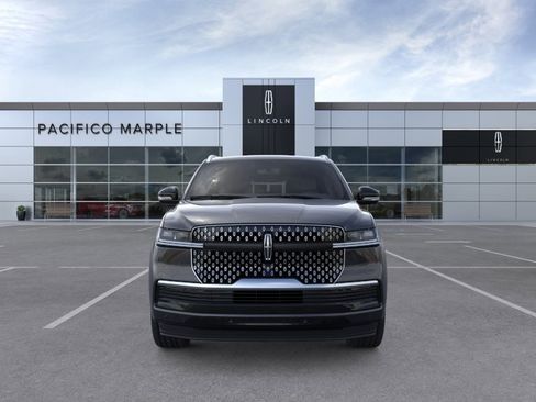 New 2026 Lincoln Navigator L Reserve AWD/4WD image 6