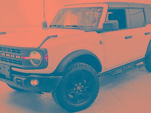 Certified 2024 Ford Bronco Black Diamond AWD/4WD image 6