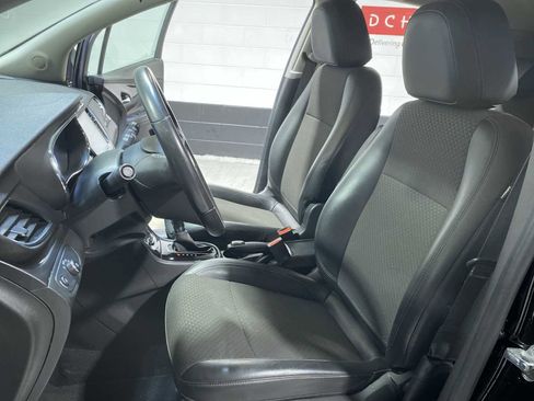 Used 2019 Buick Encore Preferred image 11