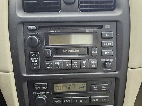 Used 1999 Toyota Solara SLE w/ Sport Pkg FWD image 15