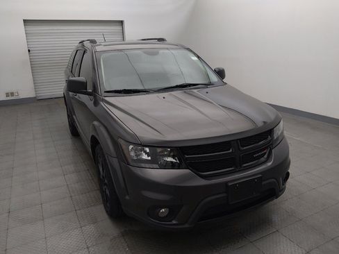 Used 2018 Dodge Journey GT w/ Driver Convenience Group FWD image 14