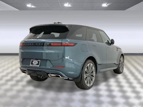 New 2025 Land Rover Range Rover Sport Dynamic SE image 9
