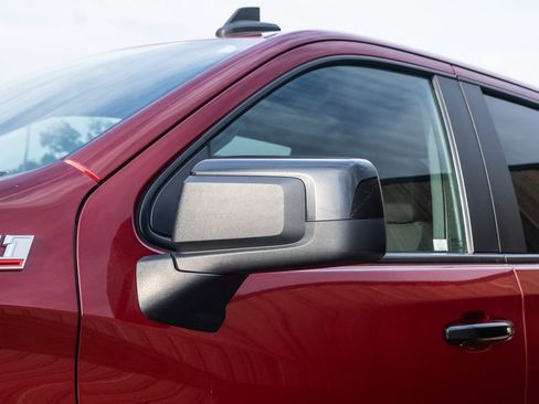 Used 2021 Chevrolet Silverado 1500 LT Trail Boss w/ Bed Protection Package image 9