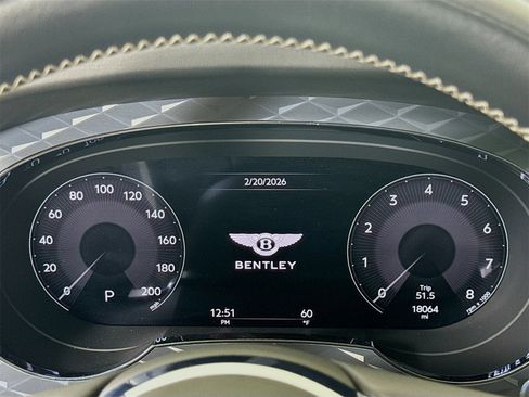 Used 2022 Bentley Bentayga image 14