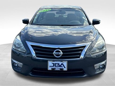 Used 2015 Nissan Altima 2.5 SL w/ Technology Package FWD image 24