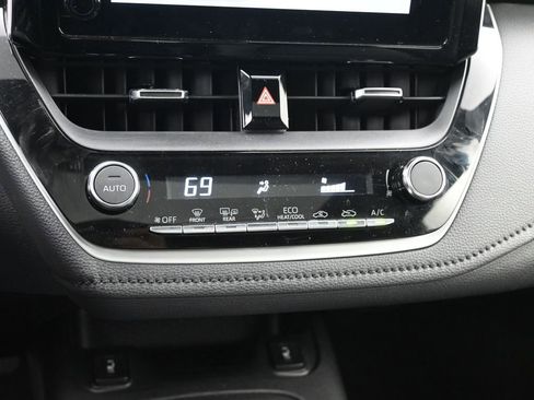 Used 2023 Toyota Corolla XSE image 18