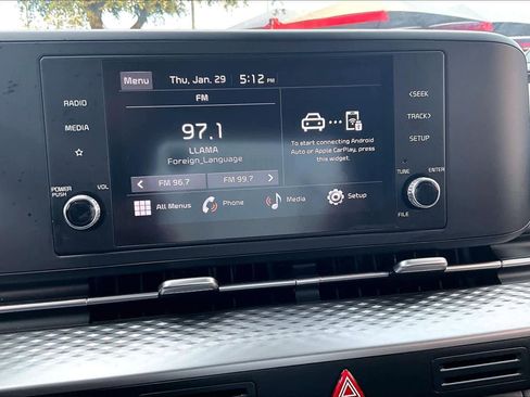 Used 2024 Kia Carnival LX image 30