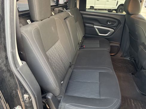 Used 2017 Nissan Titan SV image 26