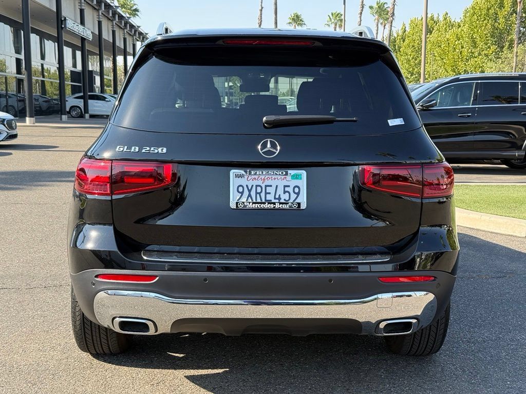 Used 2026 Mercedes-Benz GLB 250 image 17