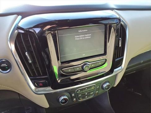 Used 2023 Chevrolet Traverse LS w/ Safety Package image 18