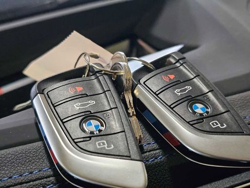 Used 2024 BMW 330e xDrive w/ Premium Package AWD/4WD image 44