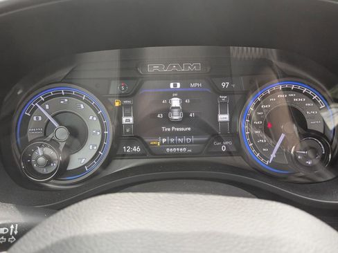 Used 2022 RAM 1500 Limited w/ Body-Colour Bumper Group image 22