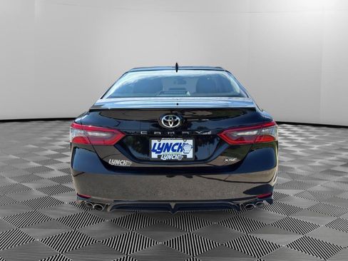 Used 2022 Toyota Camry XSE FWD image 4