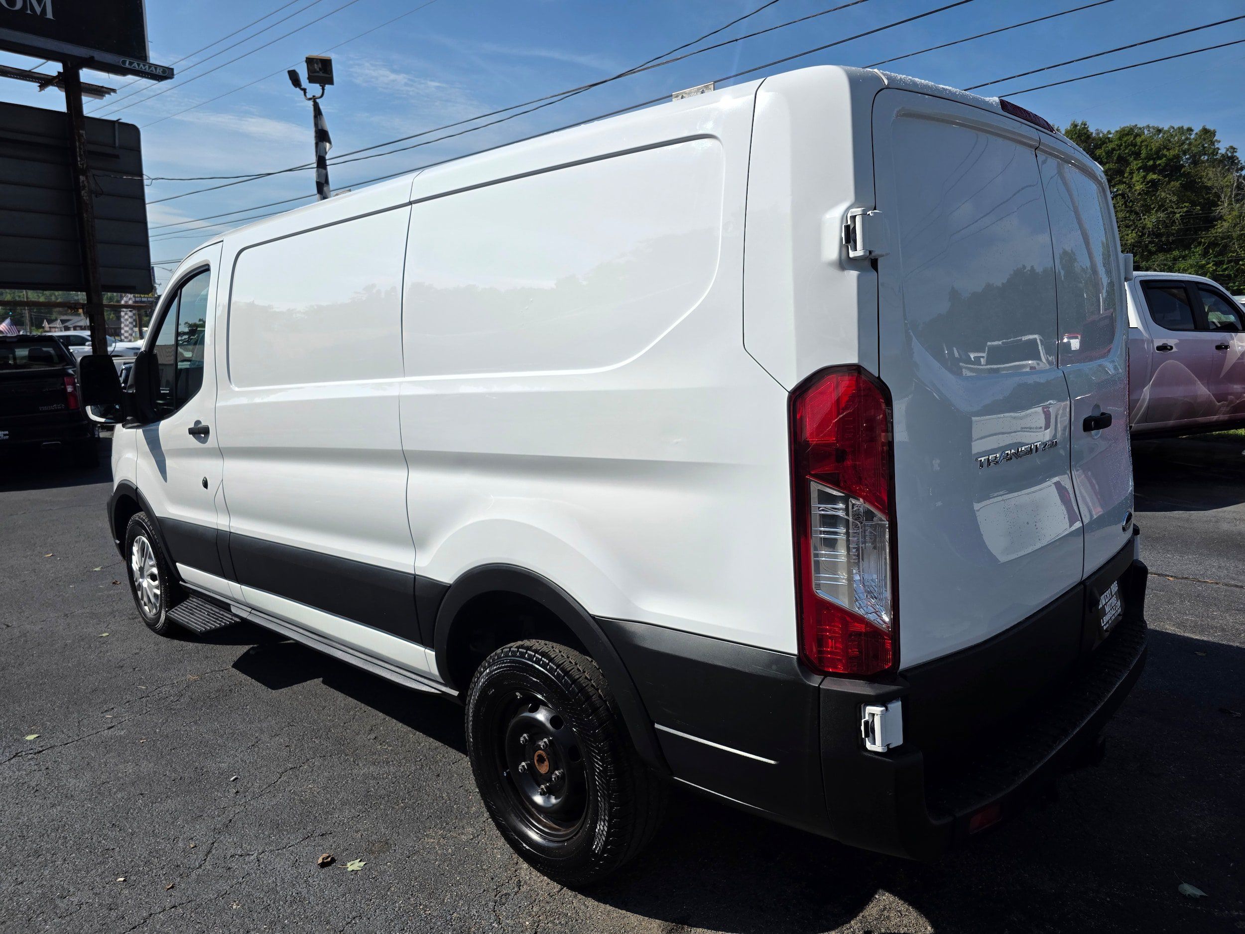 Used 2021 Ford Transit 250 Low Roof RWD image 7