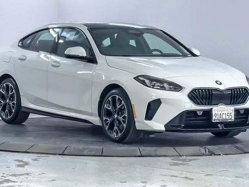 Used 2026 BMW 228i 228 w/ Technology Package image 9