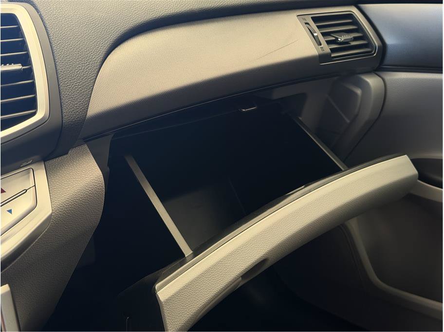 Used 2015 Honda Accord LX image 18