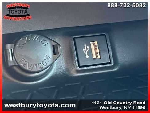 Used 2025 Toyota RAV4 XLE image 37