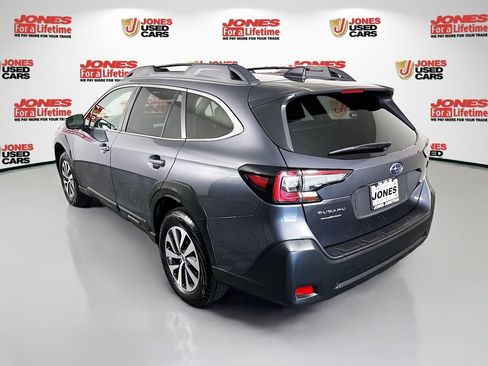Used 2025 Subaru Outback Premium w/ Popular Package #1 AWD/4WD image 2