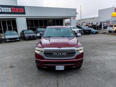 Used 2022 RAM 1500 Limited w/ Body Color Bumper Group image 4