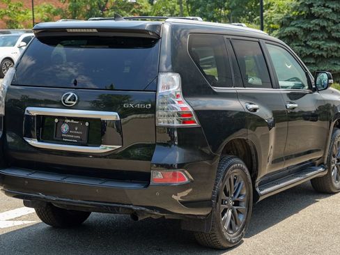 Used 2023 Lexus GX 460 Premium w/ Premium Package AWD/4WD image 7