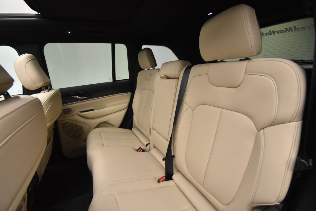 New 2027 Jeep Grand Cherokee Limited AWD/4WD image 39