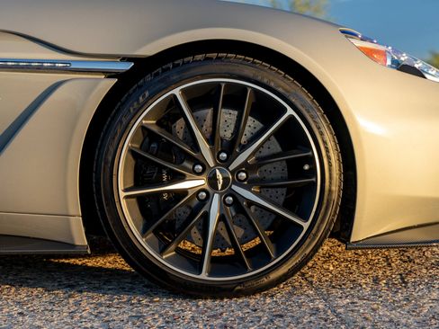 Used 2018 Aston Martin Vanquish Zagato RWD image 27