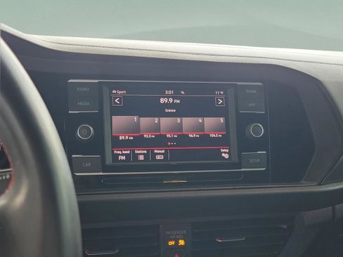 Used 2019 Volkswagen Jetta GLI image 15