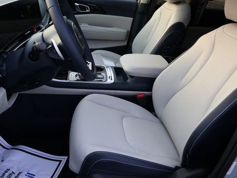 New 2026 Kia Carnival SX Prestige FWD image 41