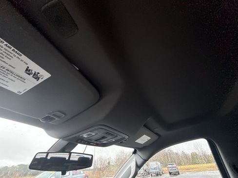 Certified 2020 Chevrolet Silverado 1500 RST image 25