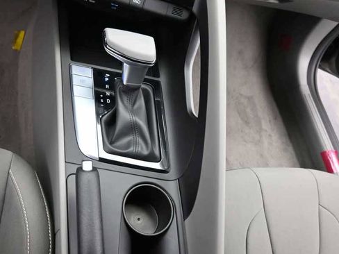 New 2026 Hyundai Elantra Sport image 19