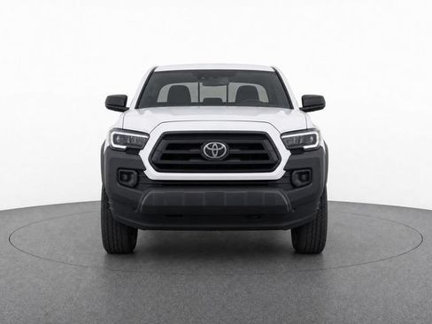 Used 2023 Toyota Tacoma SR RWD image 5