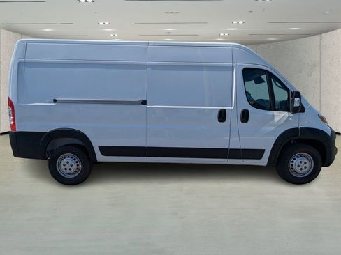 New 2026 RAM ProMaster 2500 w/ Convenience Group image 3