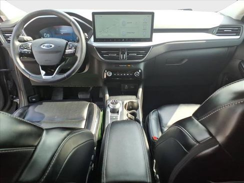 Used 2024 Ford Escape Platinum AWD/4WD image 28