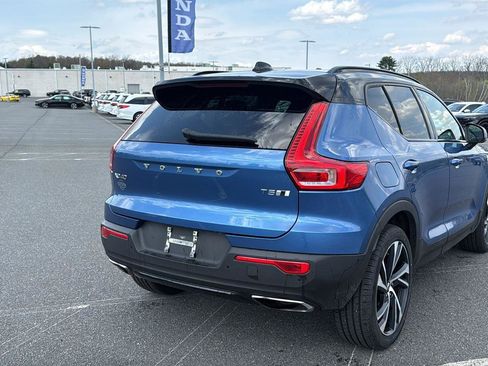 Used 2019 Volvo XC40 T5 R-Design AWD/4WD image 6